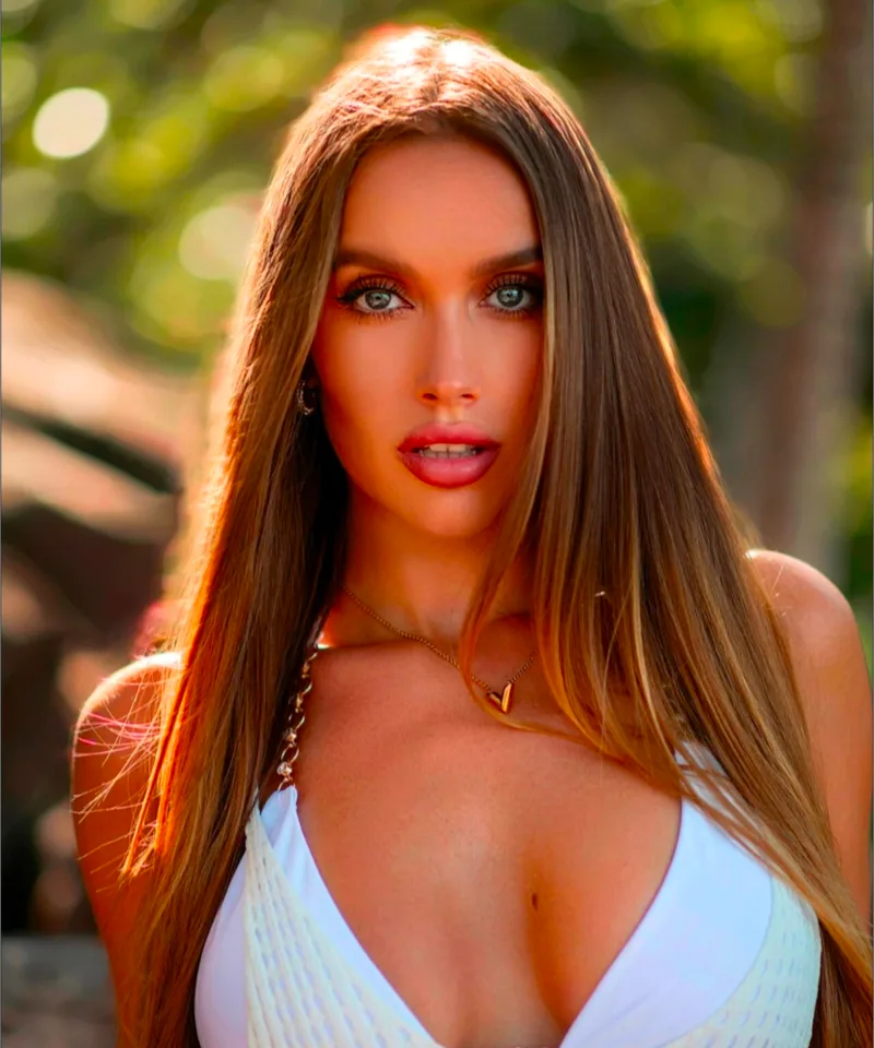 Luxury Girl
